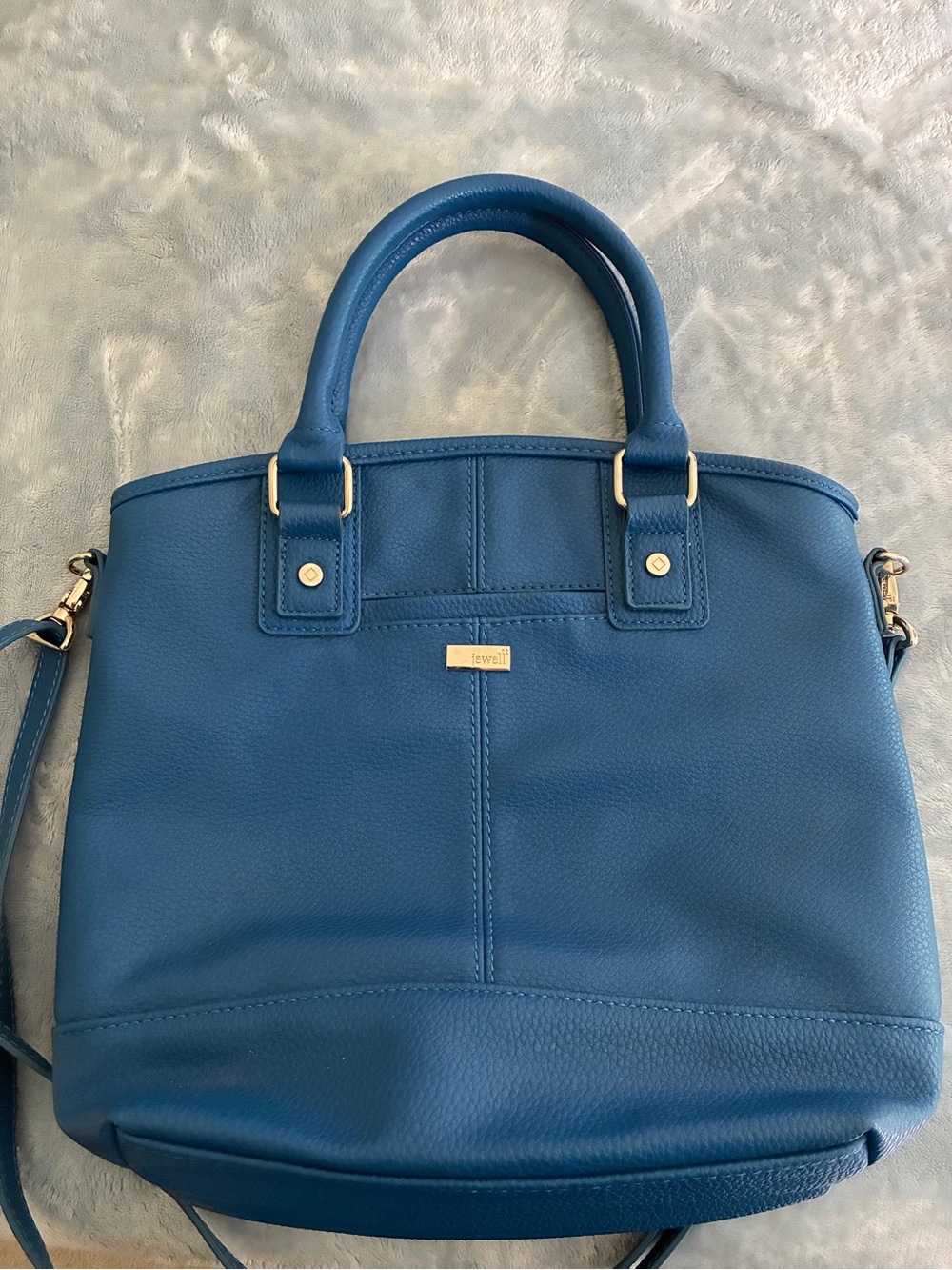Free with any order over $30!
Jewel By Thirty OneCrossbody